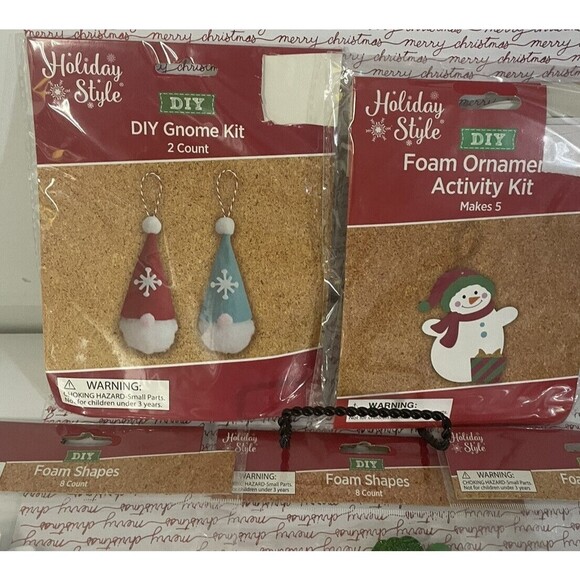 2 Christmas Decor Activity Kits Snowman- Gnome & 1 Tree 2 Snowman Foam Shapes - Picture 3 of 8